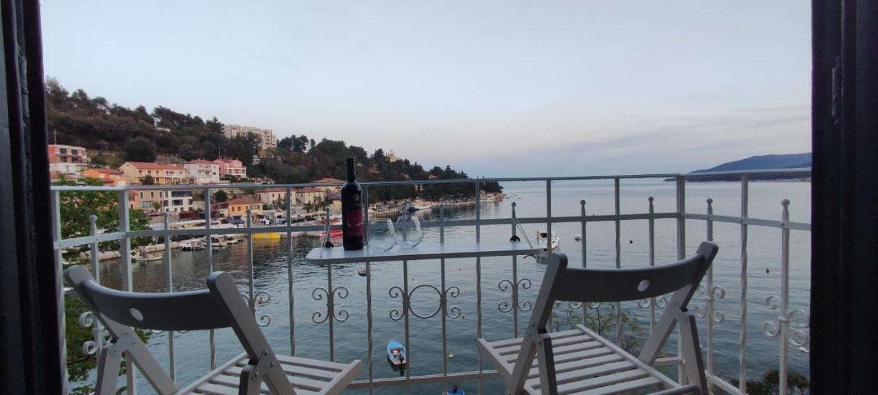 Beautiful Seaside 2 Bedroom Apartment Babina غاباس المظهر الخارجي الصورة