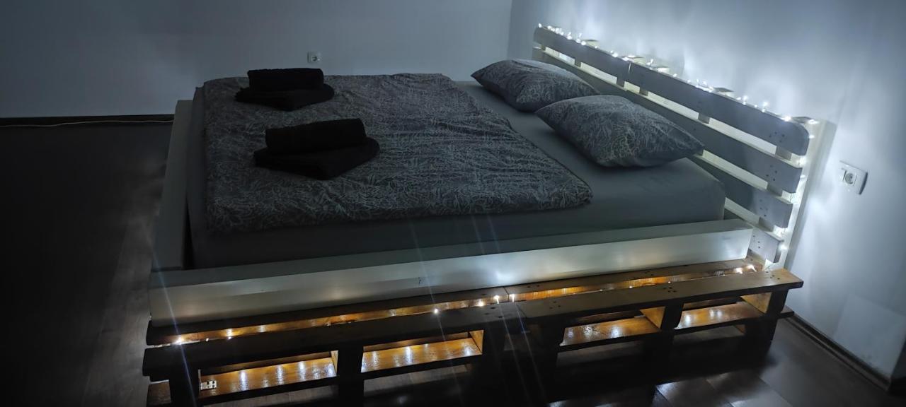 Beautiful Seaside 2 Bedroom Apartment Babina غاباس المظهر الخارجي الصورة