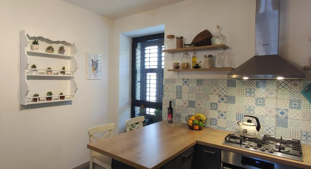 Beautiful Seaside 2 Bedroom Apartment Babina غاباس المظهر الخارجي الصورة