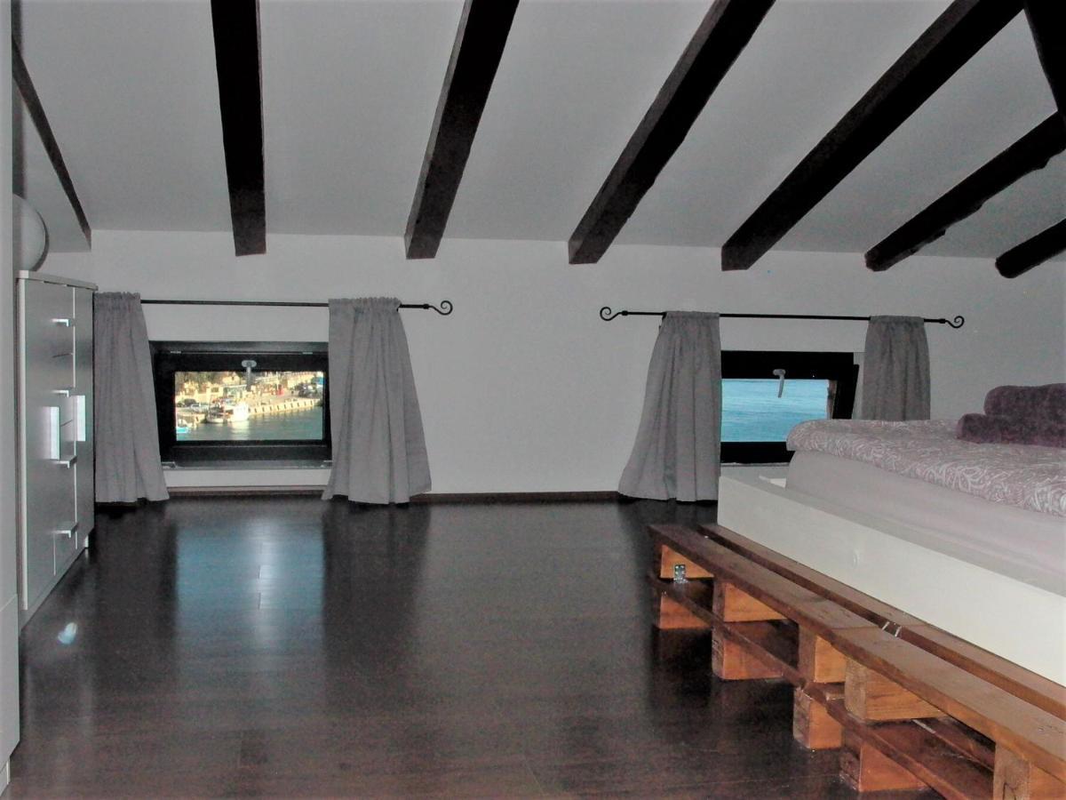 Beautiful Seaside 2 Bedroom Apartment Babina غاباس المظهر الخارجي الصورة